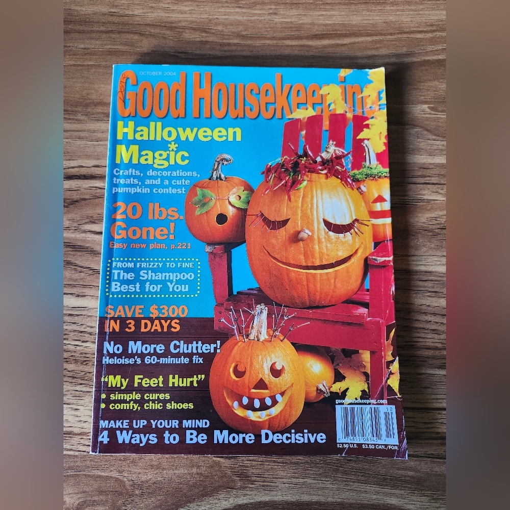 Good Housekeeping Halloween Magic Crafts Decoration Treats October 2004 Vintage